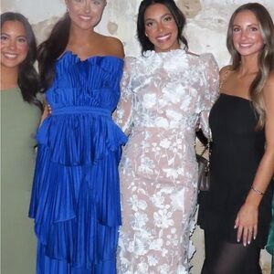 Elliatt Shannon 3D Floral Midi Dress In White